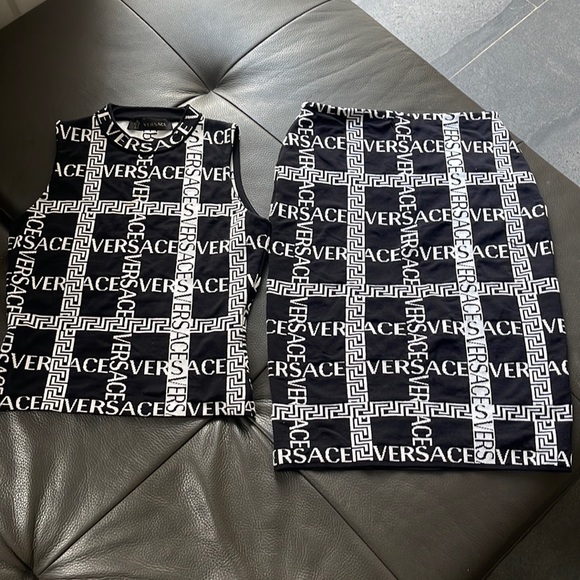 Versace sets - Picture 6 of 6